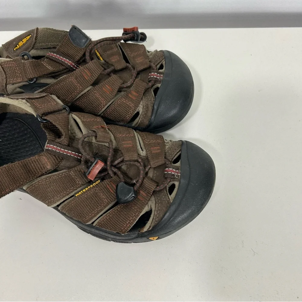 Keen Brown and Black Outdoor Sandals with Closed Toe Design